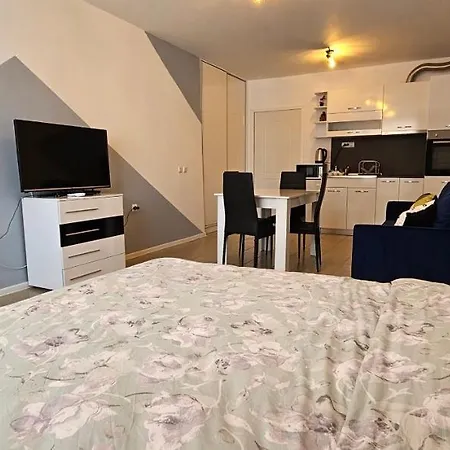 Nina Apartamento Primorsko