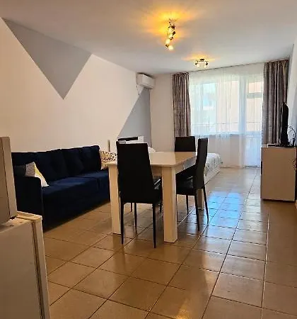 Nina * 프리모르스코